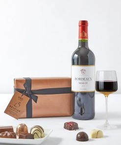 Promo βοΈ Hampers & Food Gifts Red Wine & Belgian Chocolates Gift Selection π